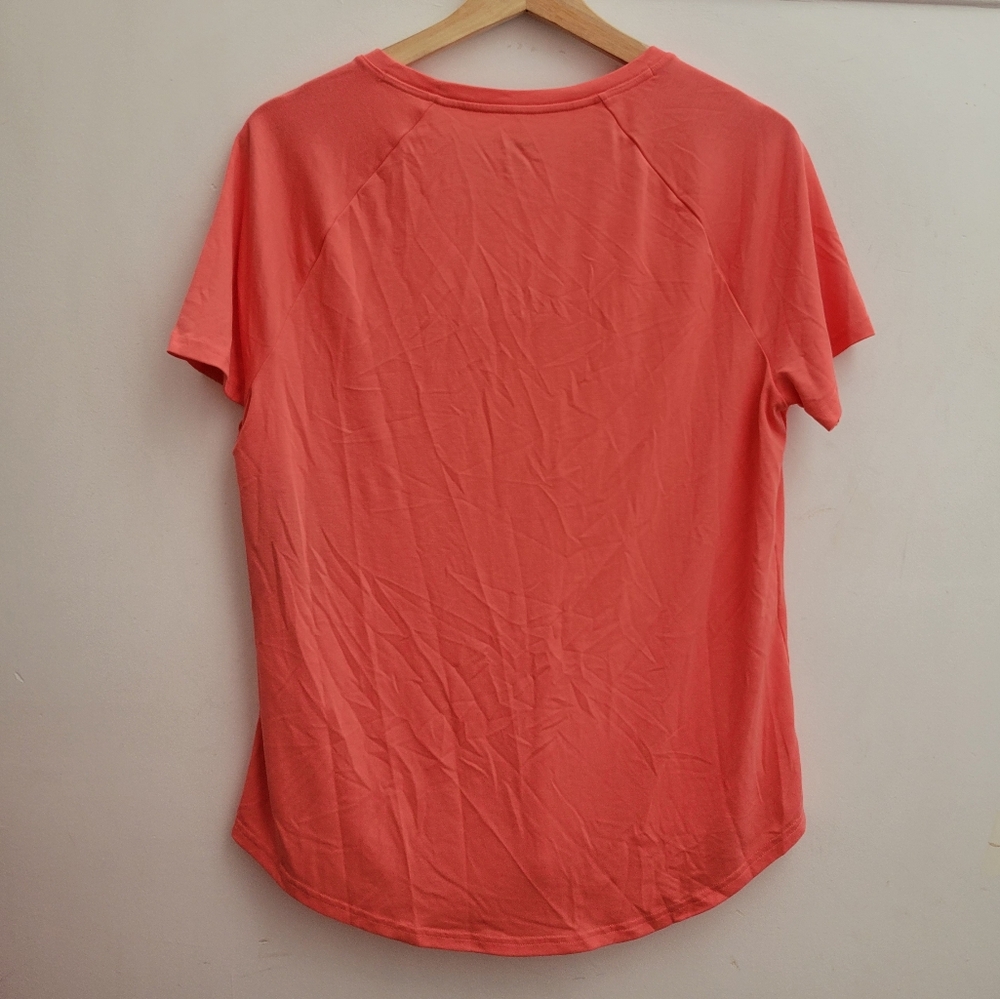 2XU Pink Contender Short Sleeve Athletic Tee - Picture 2 of 7